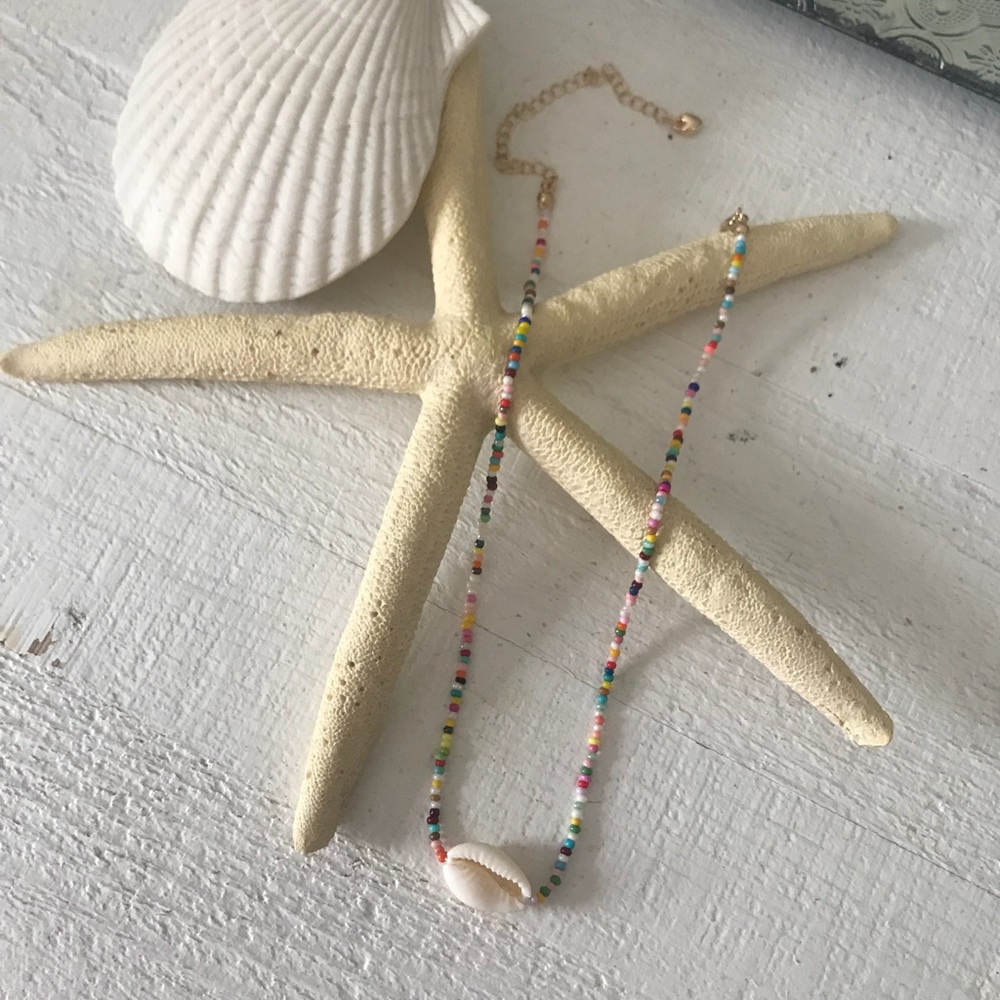 Puka Shell Necklace🐚 - Picture 4 of 4